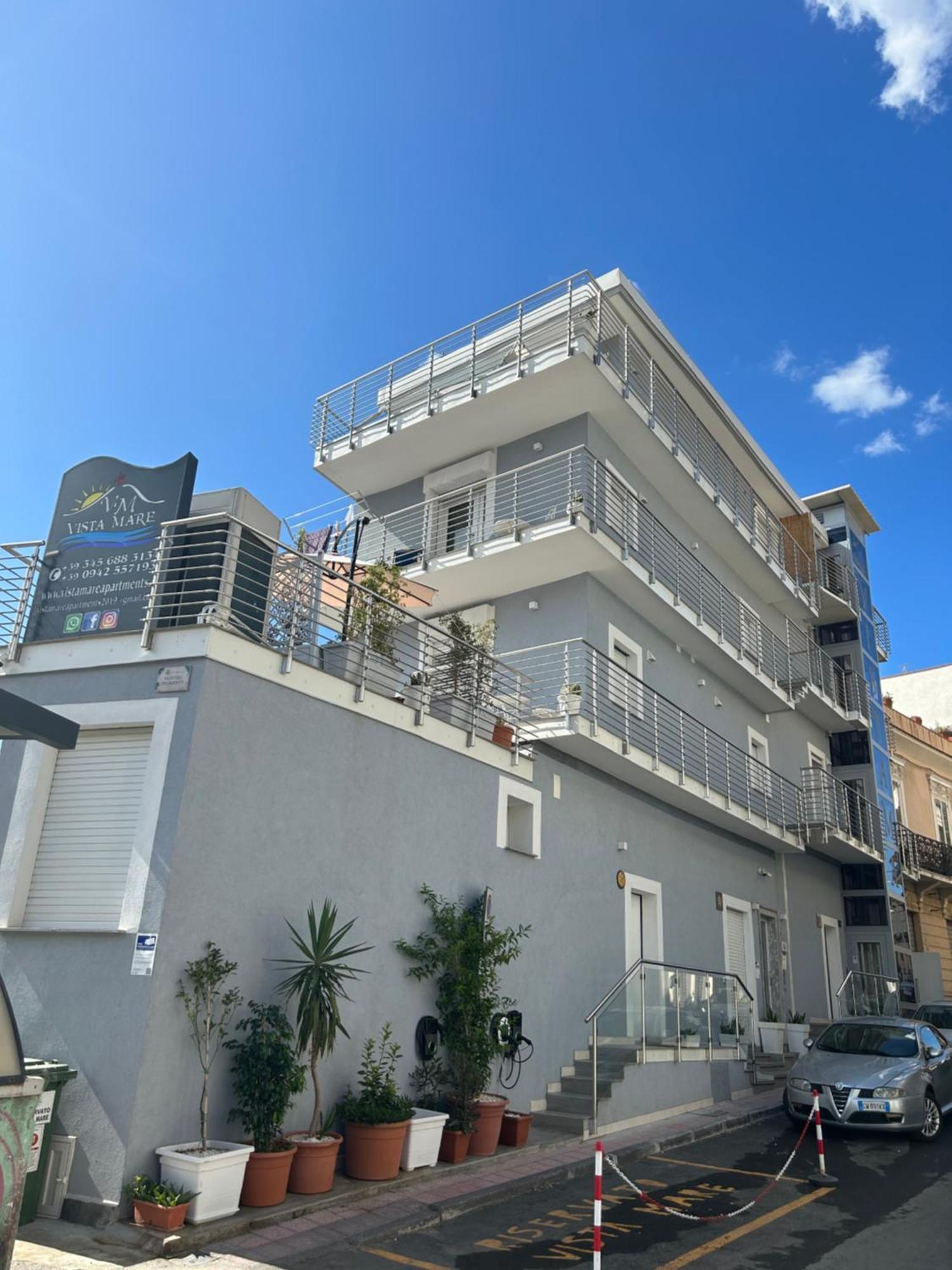 Vista Mare Apartments Giardini Naxos Exterior photo